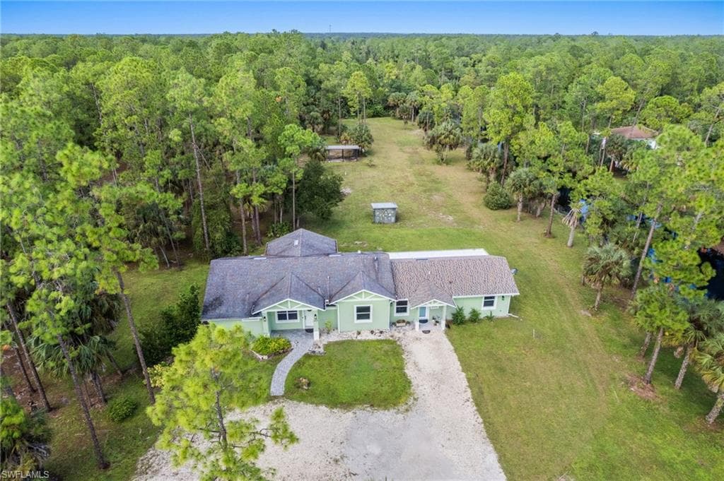 271 12th Ave NE, Naples, FL 34120-35