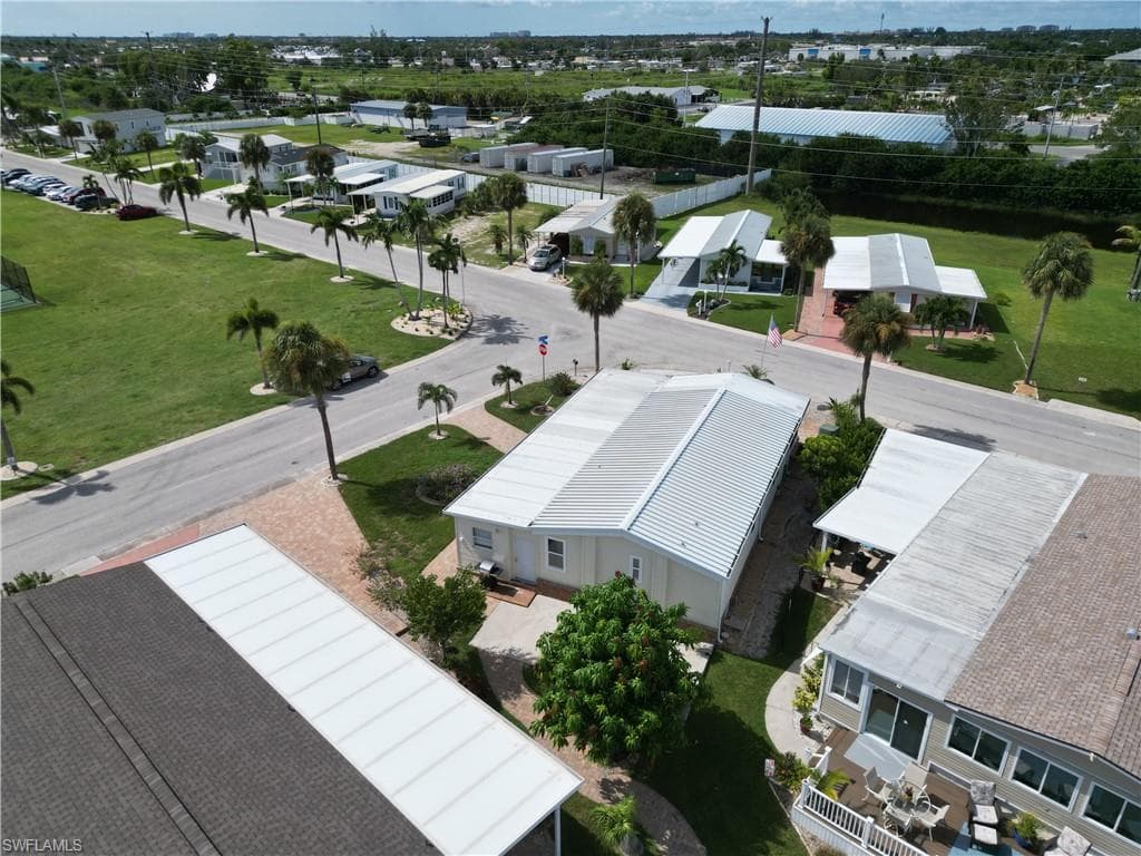 17511 Bryan Ct, Fort Myers Beach, FL 33931-7