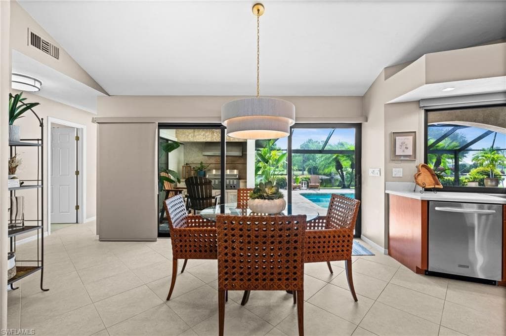 19009 Vintage Trace Cir, Estero, FL 33967-25