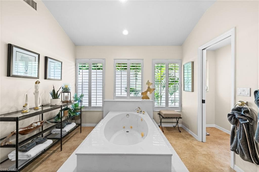 19009 Vintage Trace Cir, Estero, FL 33967-33