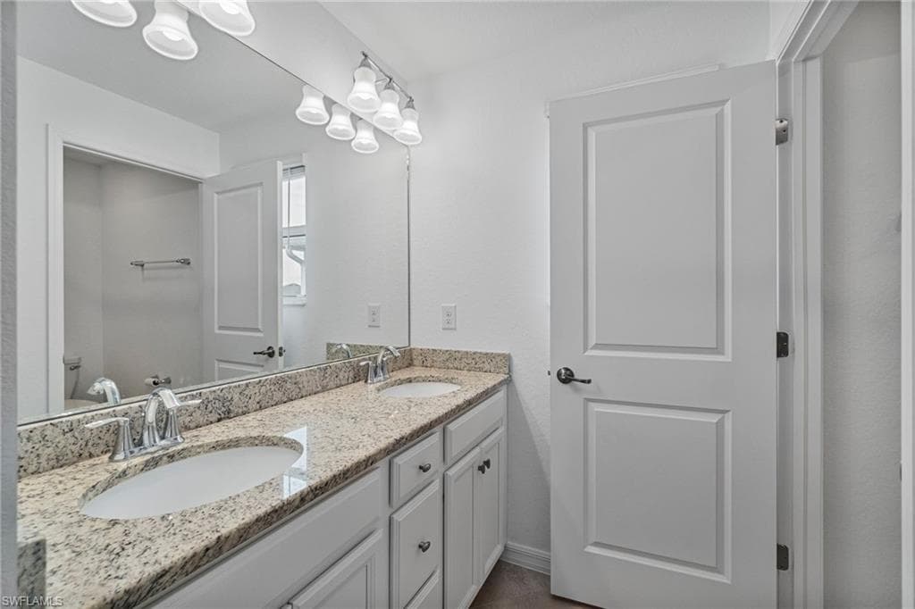 2118 Hamlin St, Naples, FL 34120-19