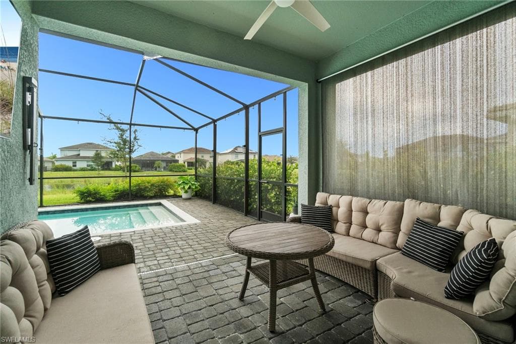 2118 Hamlin St, Naples, FL 34120-22