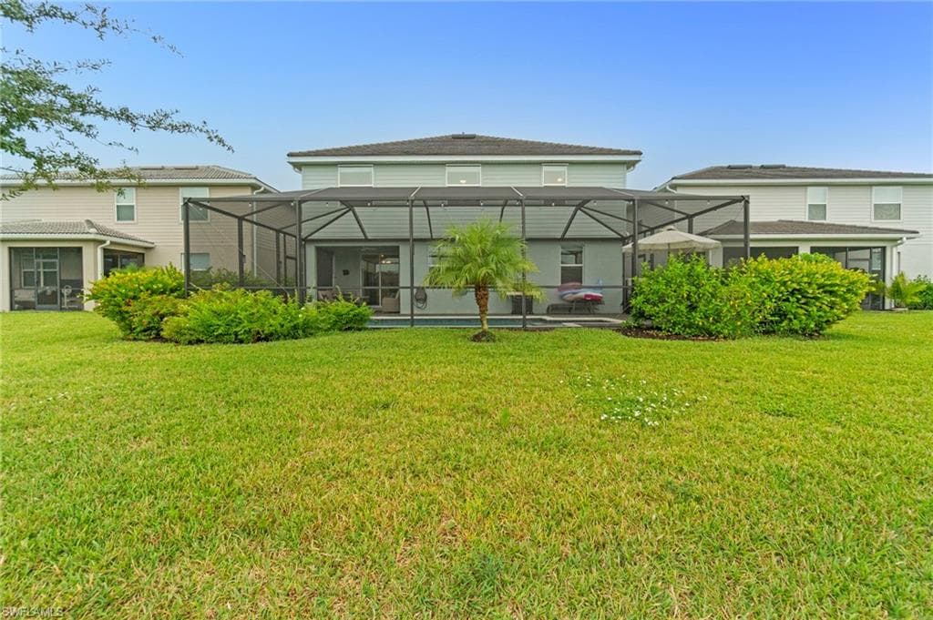 2118 Hamlin St, Naples, FL 34120-29