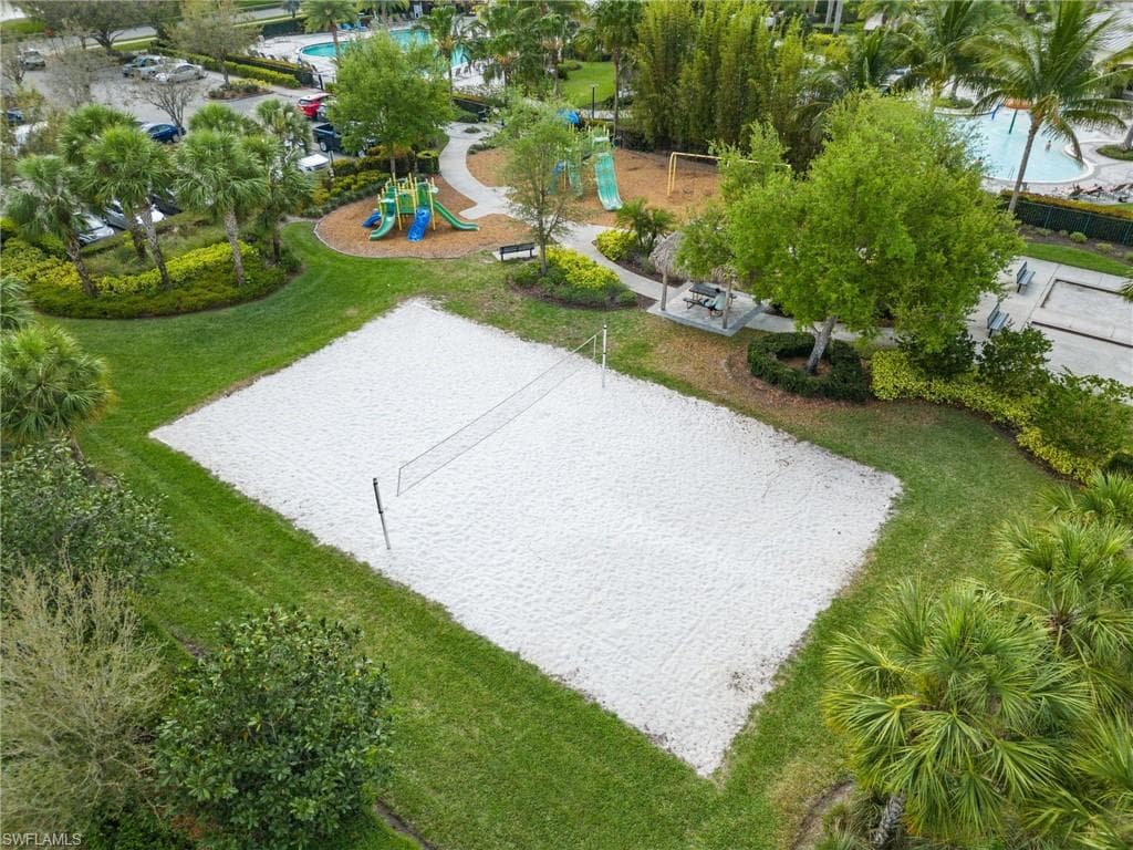 2118 Hamlin St, Naples, FL 34120-31