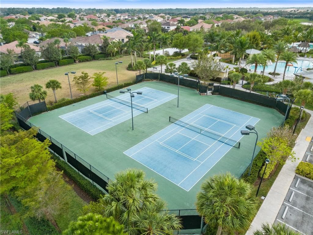 2118 Hamlin St, Naples, FL 34120-32