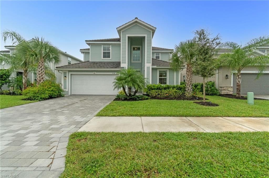 2118 Hamlin St, Naples, FL 34120-3