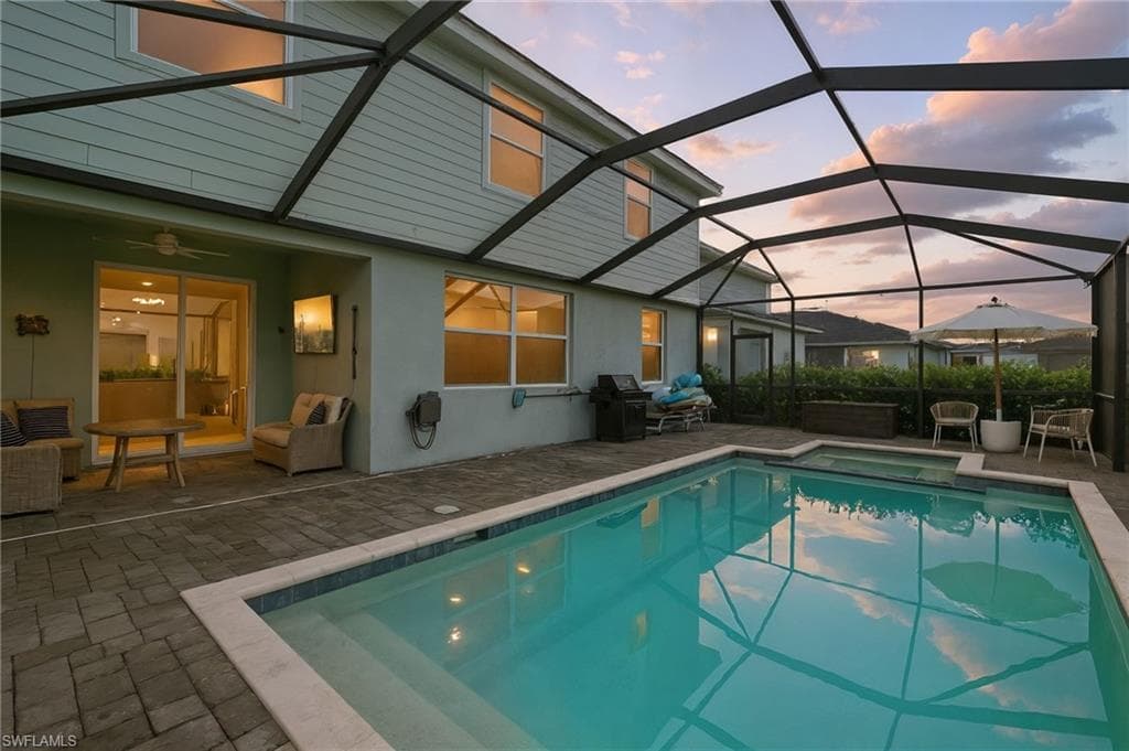 2118 Hamlin St, Naples, FL 34120-5