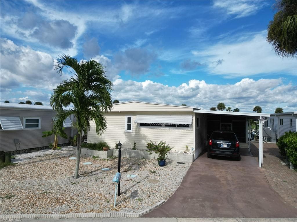 17721 Stevens Blvd, Fort Myers Beach, FL 33931-2