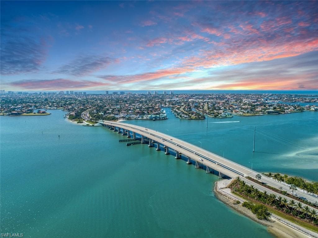 1861 Dogwood Dr, Marco Island, FL 34145-46