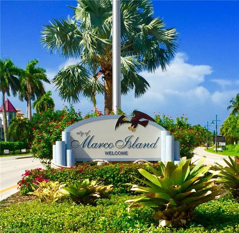 1861 Dogwood Dr, Marco Island, FL 34145-48