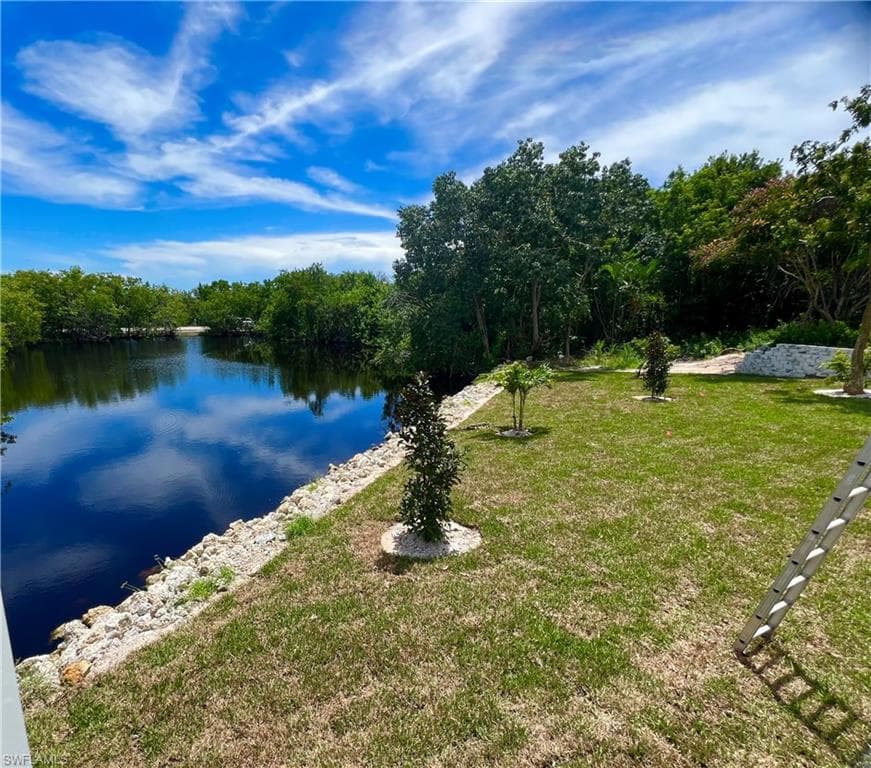 1861 Dogwood Dr, Marco Island, FL 34145-5