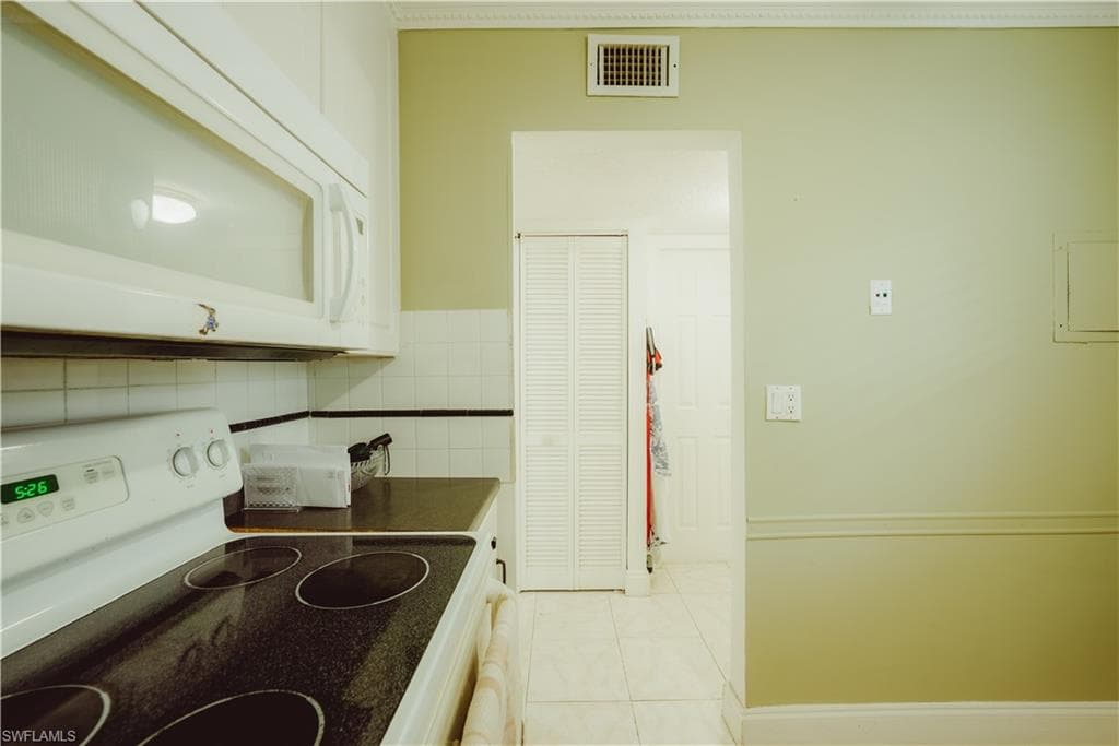 3110 Holiday Springs Blvd 310, Margate, FL 33063-16