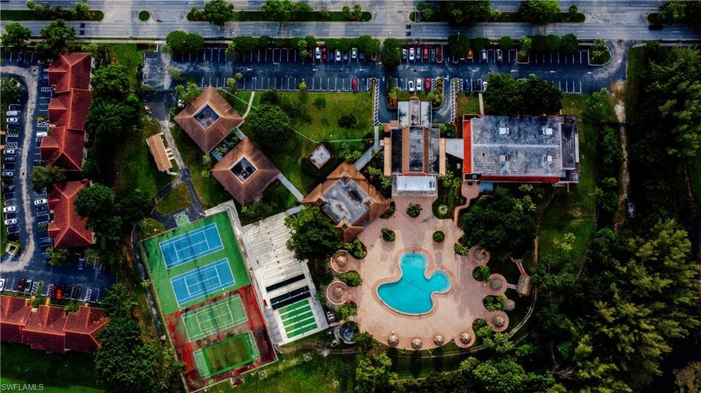 3110 Holiday Springs Blvd 310, Margate, FL 33063-2