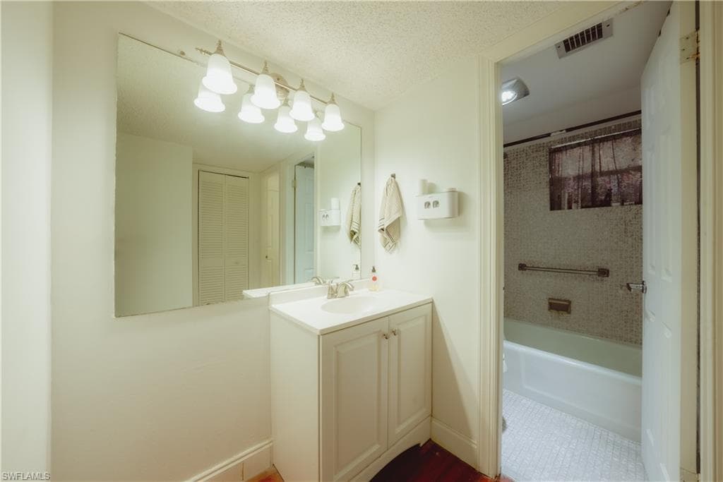 3110 Holiday Springs Blvd 310, Margate, FL 33063-35