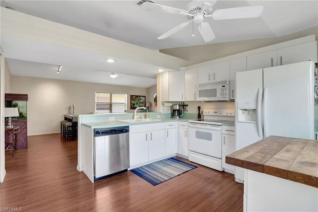 768 Park Ave, Naples, FL 34110-8