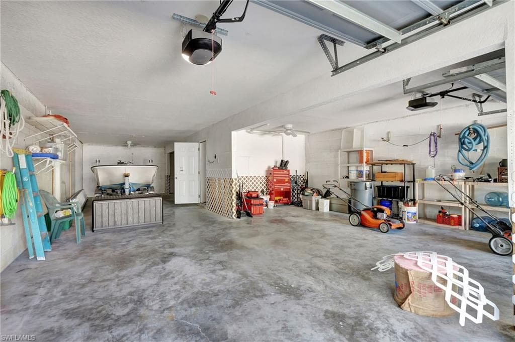 768 Park Ave, Naples, FL 34110-16