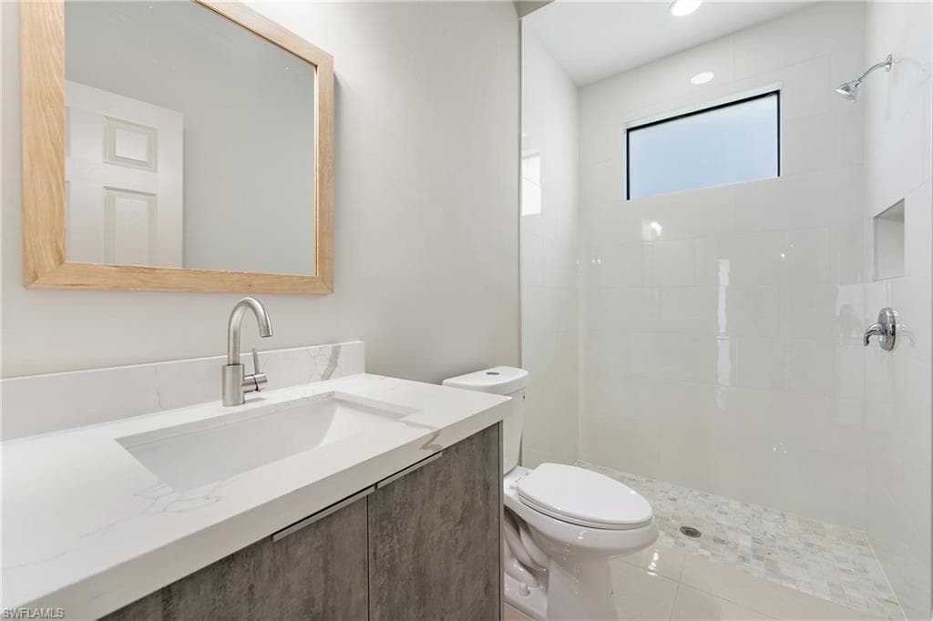 2903 37th St W, Lehigh Acres, FL 33971-13