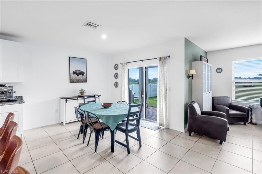 4180 68th Ave NE, Naples, FL 34120-11