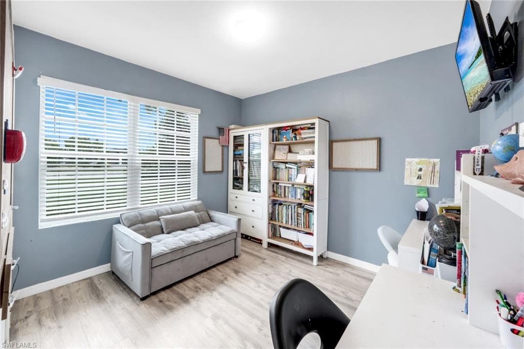 4180 68th Ave NE, Naples, FL 34120-16