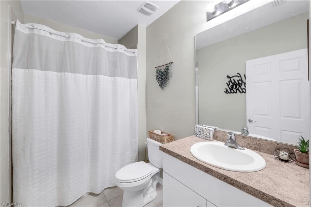 4180 68th Ave NE, Naples, FL 34120-17