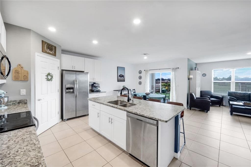 4180 68th Ave NE, Naples, FL 34120-4