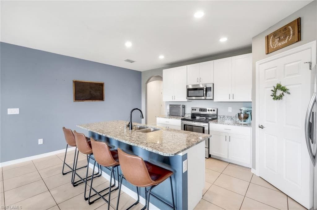 4180 68th Ave NE, Naples, FL 34120-6