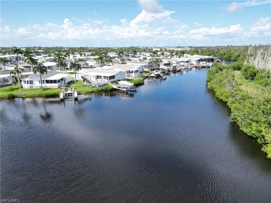 17741 Canal Cove Ct, Fort Myers Beach, FL 33931-8