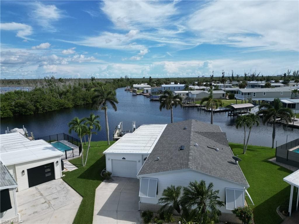 17741 Canal Cove Ct, Fort Myers Beach, FL 33931-1