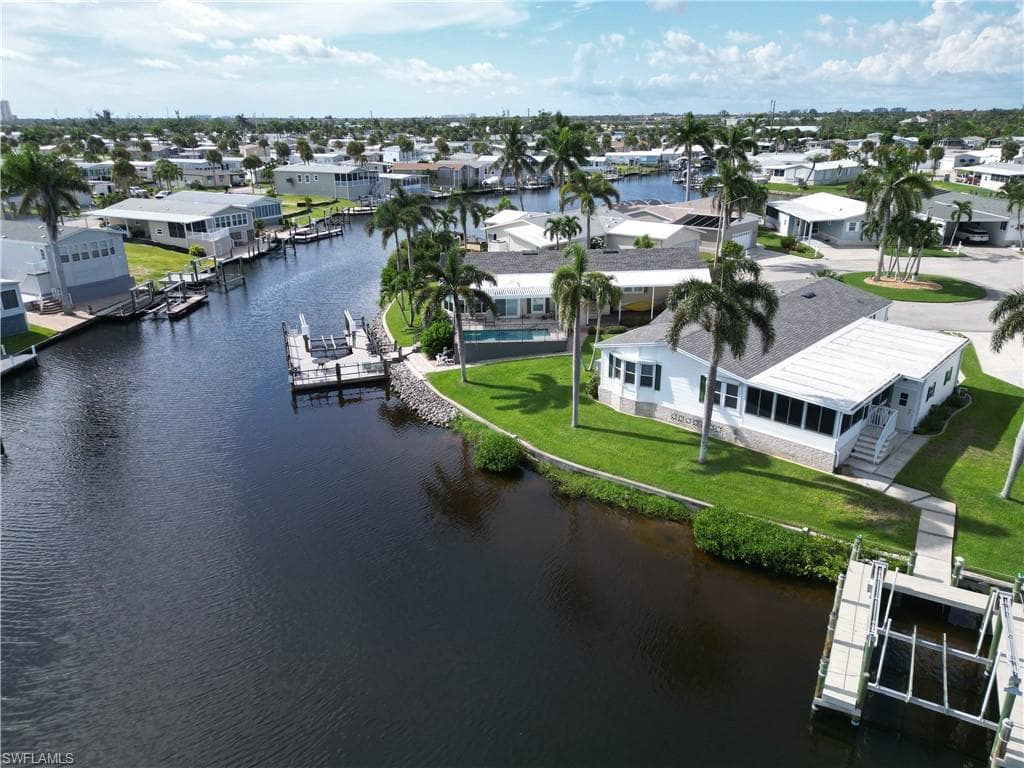 17741 Canal Cove Ct, Fort Myers Beach, FL 33931-4