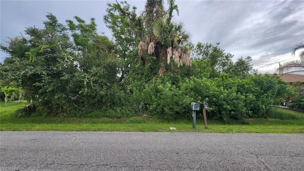 Venetia Ave, North Port, FL 34287-1