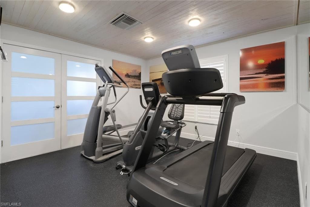 184 Vintage Cir N201, Naples, FL 34119-32