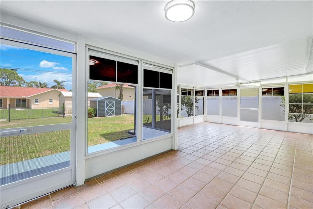 81 9th St, Bonita Springs, FL 34134-17