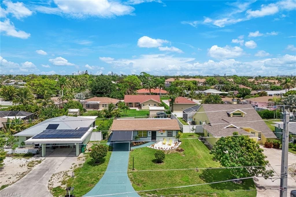 81 9th St, Bonita Springs, FL 34134-24