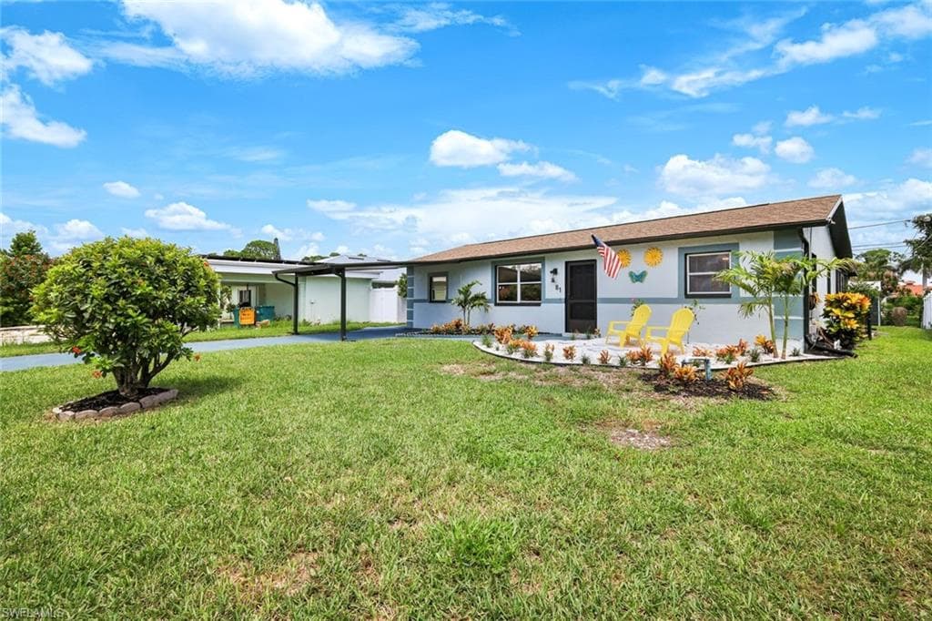 81 9th St, Bonita Springs, FL 34134-3