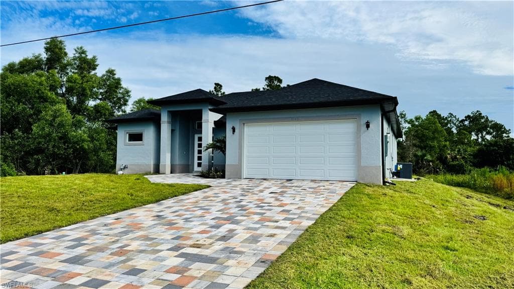 1143 Rachel St E, Lehigh Acres, FL 33974-16