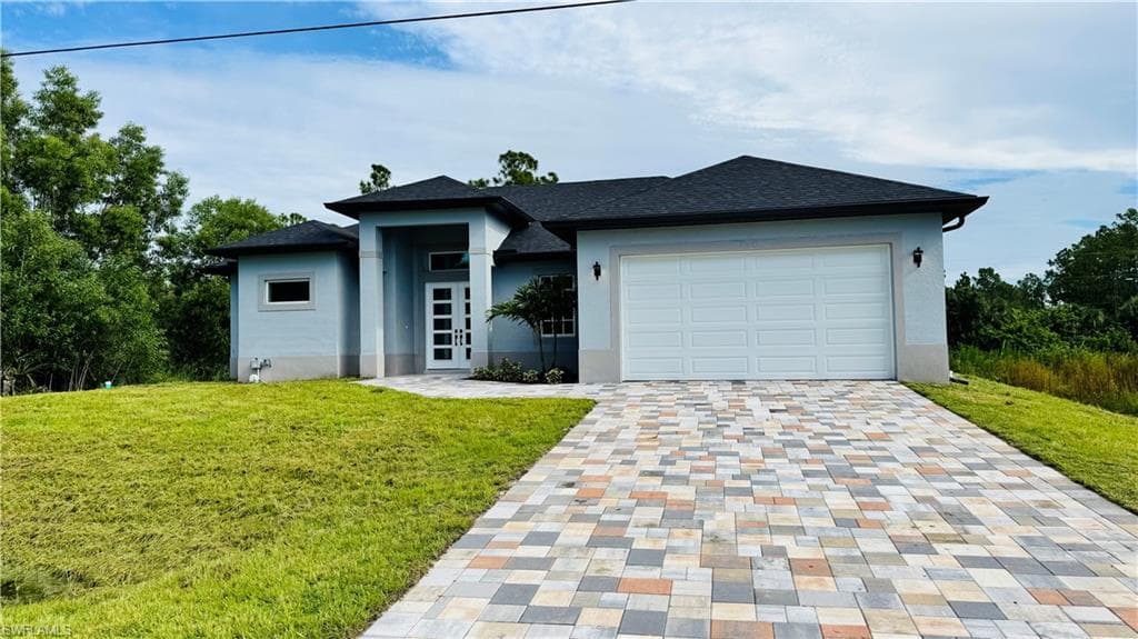 1143 Rachel St E, Lehigh Acres, FL 33974-2