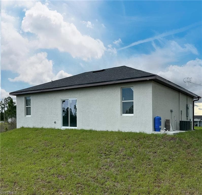 816 Palomino St E, Lehigh Acres, FL 33974-15