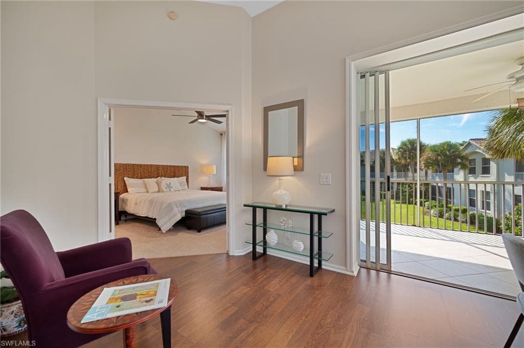 7774 Gardner Dr 202, Naples, FL 34109-3