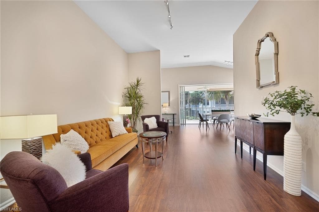 7774 Gardner Dr 202, Naples, FL 34109-6