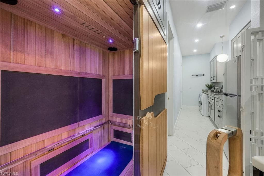 12570 Vittoria Way, Fort Myers, FL 33912-33