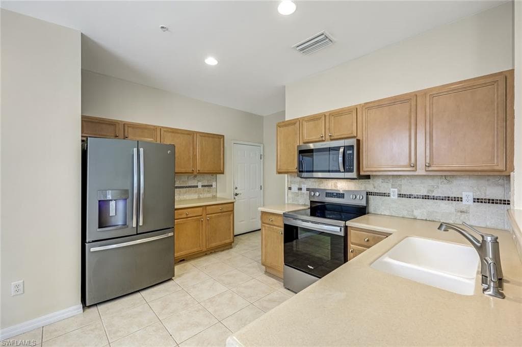 16162 Ravina Way 65, Naples, FL 34110-9