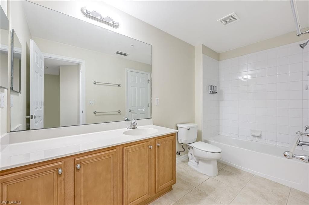 16162 Ravina Way 65, Naples, FL 34110-15