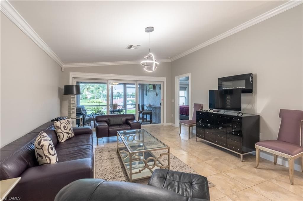 8687 Genova Ct, Naples, FL 34114-17