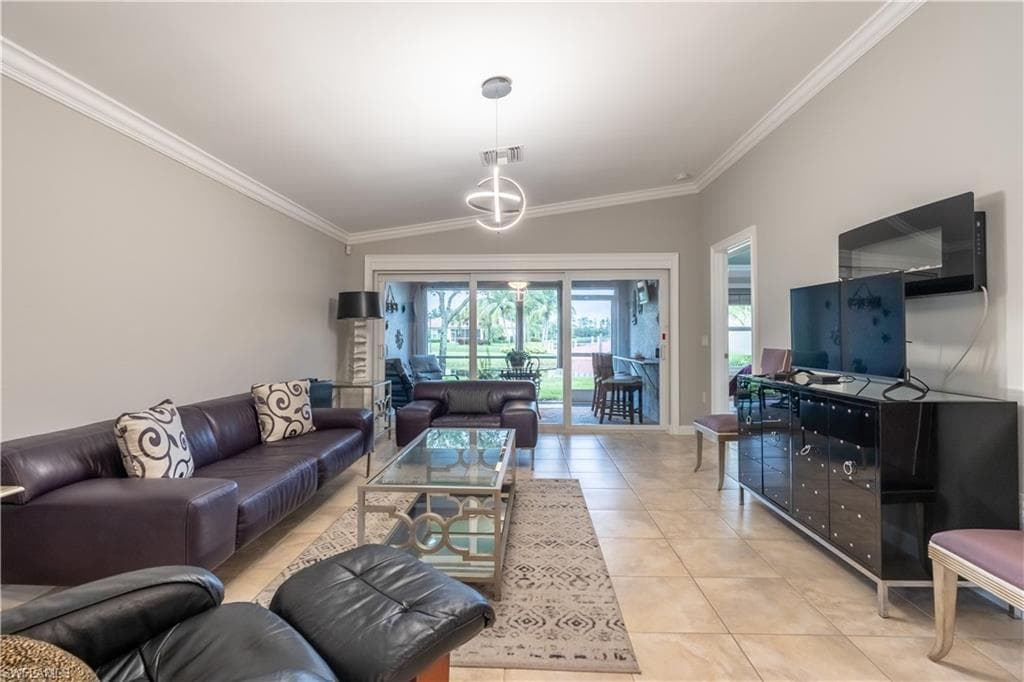 8687 Genova Ct, Naples, FL 34114-18
