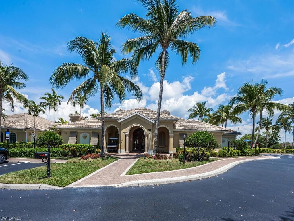 14935 Volterra Ct, Naples, FL 34120-37