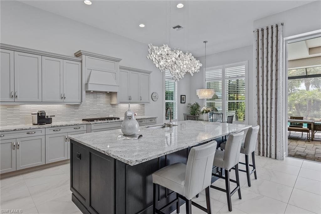 3156 Capistrano Ln, Naples, FL 34114-10