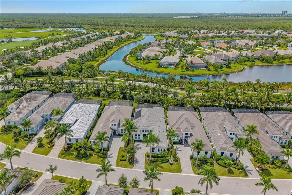 3156 Capistrano Ln, Naples, FL 34114-36