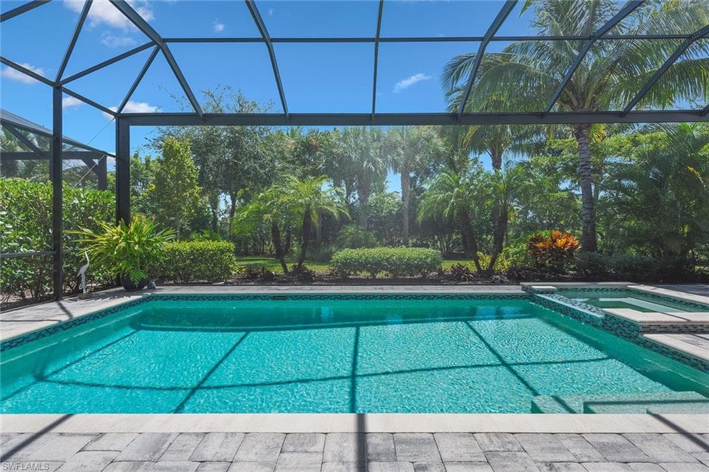3156 Capistrano Ln, Naples, FL 34114-3