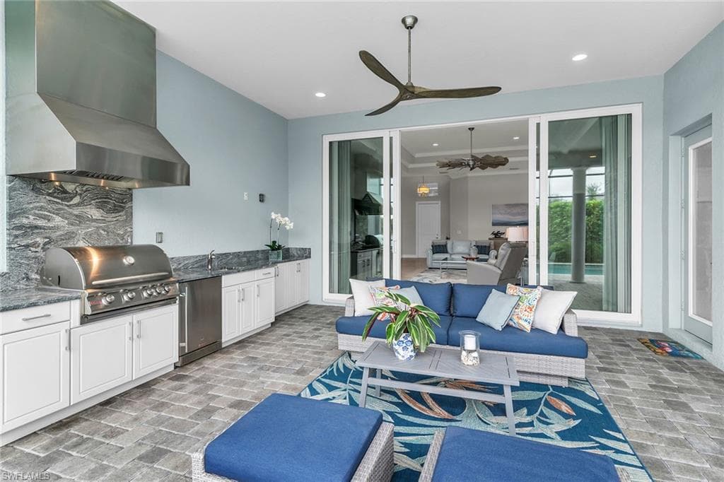 14812 Dockside Ln, Naples, FL 34114-35