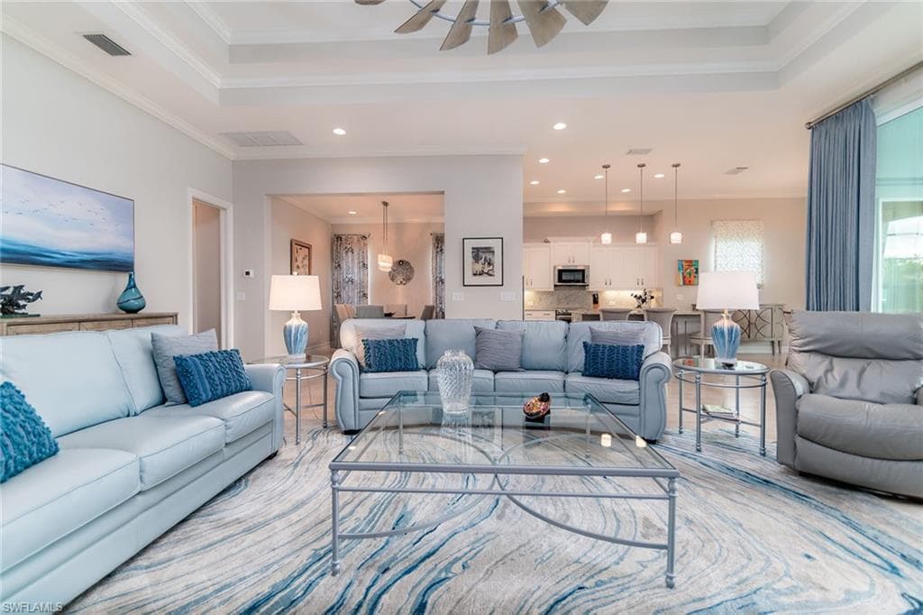 14812 Dockside Ln, Naples, FL 34114-7